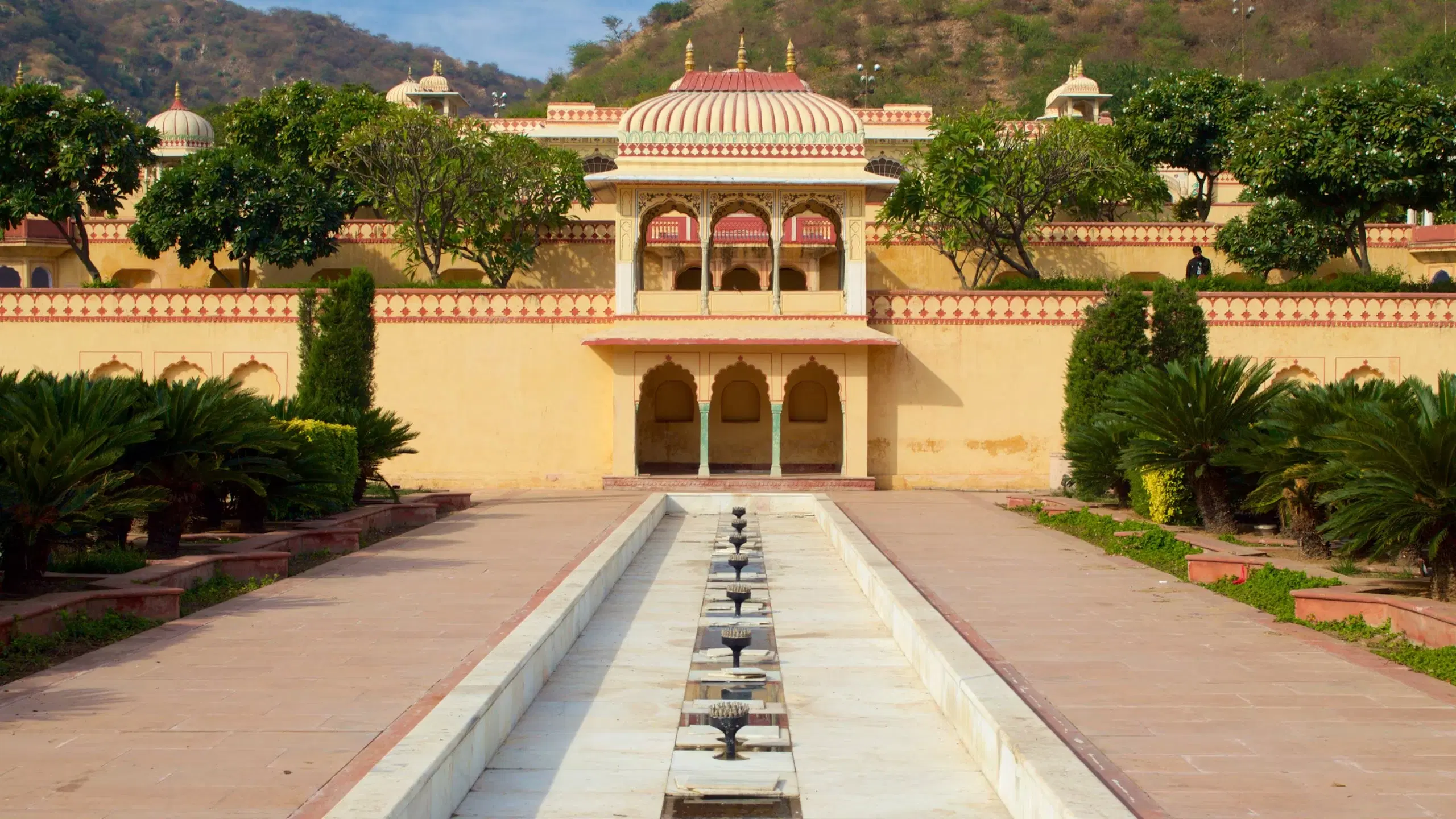 Sisodia Rani Garden in Jaipur